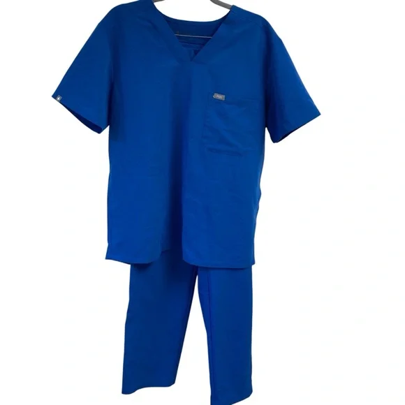 Figs Ladies Bundle Of 2 Scrub Sets Blue Size Medium * flawed pant* - Picture 1 of 15